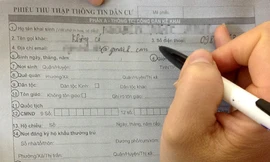 Dư luận từng xôn xao khi Công an Hà Nội yêu cầu người dân phải khai 32 thông tin liên quan tới cá nhân.