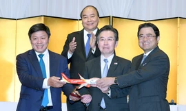 Vietjet ký kết thỏa thuận hợp tác tài chính với đối tác quốc tế trước sự chứng kiến của Thủ tướng Nguyễn Xuân Phúc trong chuyến thăm Nhật Bản.