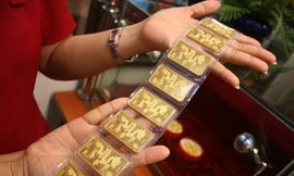 Giá vàng SJC bật tăng theo vàng thế giới