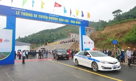 Tuyến đường mới Hoà Lạc - Hoà Bình đưa vào sử dụng sẽ giảm hơn 30 phút thời gian đi lại giữa 2 địa phương.