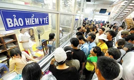 Một bệnh nhân sử dụng thẻ BHYT đi khám tới 80 lần chỉ trong 66 ngày. Ảnh minh họa.