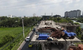 Cận cảnh những cây cầu 'treo' ở TPHCM sắp được thi công trở lại 