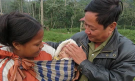 Ông Bí thư no đói cùng dân