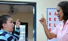 Hà Nội chữa nói ngọng