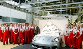 Porsche Panamera thứ 100.000 xuất xưởng