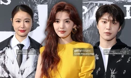 Ảnh chưa chỉnh sửa của Chương Nhược Nam, Phạm Thừa Thừa tại Paris Fashion Week