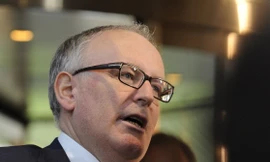 Bộ trưởng Ngoại giao Hà Lan Frans Timmermans xin lỗi Nga vì vụ bắt giữ nhà ngoại giao