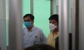 Bệnh nhân Trung Quốc khỏi Covid-19 nói gì trong lá thư gửi bác sĩ Việt Nam?