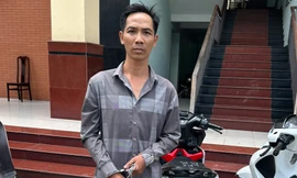 Bắt nam shipper giật điện thoại của nữ giáo viên nước ngoài ở TPHCM 