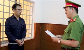 Ông Đinh Trường Chinh bị cáo buộc chiếm đoạt hàng trăm tỷ đồng