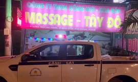 TPHCM: Cảnh sát ‘đột kích’ 3 cơ sở massage có tiếp viên nữ bán dâm 