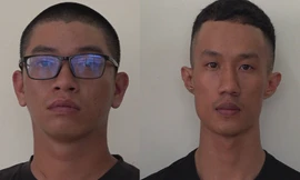 Bắt nhóm tạt sơn, khóa cửa nhà con nợ tại TPHCM