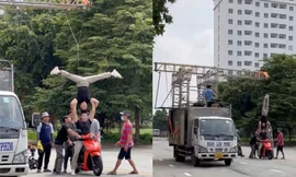 Vụ chồng đầu đi xe máy: Công an đã làm việc với nghệ sĩ Quốc Cơ 