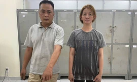 Thuê căn hộ cao cấp, dàn cảnh mua điện thoại để chiếm đoạt