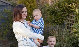 Bà mẹ hai con ở tuổi… 13