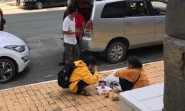 Bữa cơm của mẹ và những hình ảnh tân sinh viên ngày nhập học