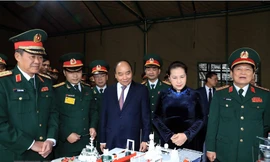 Thủ tướng, Chủ tịch Quốc hội dự kỷ niệm 75 năm Ngày thành lập quân đội