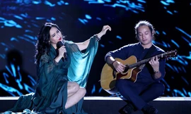 Thanh Lam 'Ru em bằng tiếng sóng' sâu lắng bên biển Cửa Lò