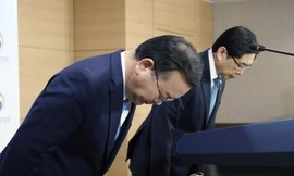 Hai bộ trưởng Hàn Quốc họp báo xin lỗi vì bê bối sex của Seungri và Jang Ja Yun