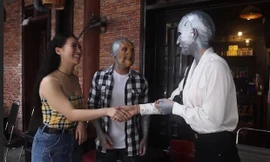 Việt Kiều rủ tình cũ lên truyền hình làm 'quân sư' tìm bạn gái mới