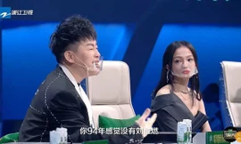 Showbiz 14/3: Đài truyền hình TQ bị phản ứng vì dùng khẩu trang trong suốt