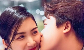 Kỉ niệm 3 năm yêu nhau, Hòa Minzy công khai gọi bạn trai là chồng sau nhiều đồn đoán