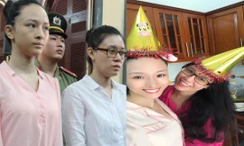 Mặc việc sắp trở lại tù, Phương Nga hạnh phúc đón sinh nhật bên tri kỉ