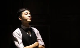 'Hot boy bàn bên' ĐH Tôn Đức Thắng khiến dân mạng rần rần tìm kiếm