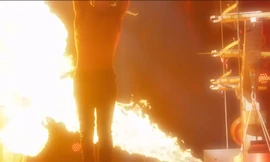 'Đứng tim' khi thí sinh America's Got Talent suýt chết trên lửa