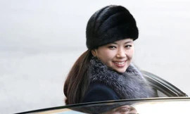 Nữ ca sĩ Hyon Song – wol