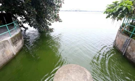 Hà Nội mở cửa xả Hồ Tây dẫn nước vào sông Tô Lịch