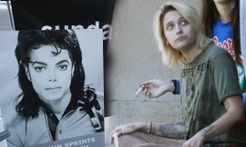 Con gái Michael Jackson bị mất trí vì phim tố cáo bố lạm dục tình dục trẻ em
