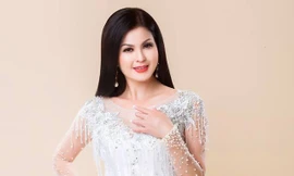 Yến Vi xuất hiện tươi trẻ trong lần hiếm hoi về nước