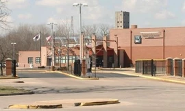 Hành vi phạt trẻ không phù hợp diễn ra tại Head Star Center ở Edwardsville, Illinois. Ảnh: KMOV4 