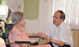 Phu nhân cố Tổng bí thư Lê Duẩn từ trần