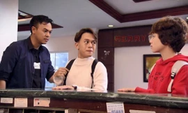 Showbiz 23/4: Tranh cãi việc MC Tuấn Tú mua bao cao su cho con trai trong phim