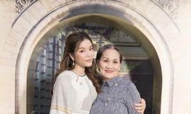 Showbiz 27/6: Lý Nhã Kỳ lần đầu khoe mẹ ruột trước truyền thông