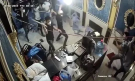 Bắt kẻ cầm đầu nhóm giang hồ đập phá nhà hàng ở quận 1