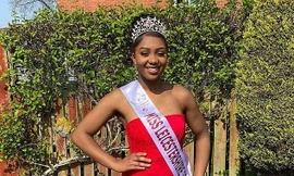 Showbiz 20/4: Nữ thợ máy đăng quang hoa hậu tại chính vườn nhà vì dịch COVID-19