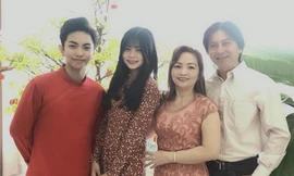 'Lộ' nhan sắc trẻ đẹp khó tin của mẹ chồng Khánh Thi trong bộ ảnh Tết