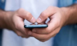 Dân mạng bất bình với 12 điều luật cô gái Anh bị bạn trai bắt tuân thủ