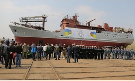 Ukraine hạ thủy tàu gián điệp giữa lúc ‘nước sôi lửa bỏng’