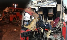 Hiện trường thảm khốc vụ 2 xe giường nằm tông nhau khiến 21 người thương vong