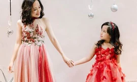 BTV Hoài Anh chia sẻ ảnh đón Giáng sinh cùng con gái