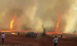 Kinh hoàng với hiện tượng vòi rồng lửa chọc trời, thiêu cháy ai dính phải