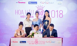 Ông Hứa Cao Trí – Tổng giám đốc Công ty CP Thực phẩm Gia Đình Anco, nhãn hàng Bánh gạo Tê Tê ký kết đồng hành cùng cuộc thi Hoa hậu Việt Nam 2018 