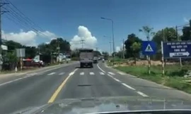 Chạy xe 'rùa bò' trên quốc lộ bị xử phạt như thế nào?