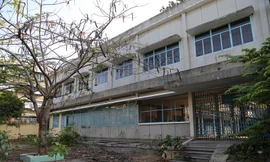 Cảnh xuống cấp bên trong trường học 40 năm tuổi bị bỏ hoang