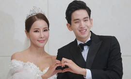 Tình yêu của cặp đôi vấp phải sự phản đối từ hai bên gia đình và công ty quản lý.