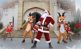 Đột nhập nơi làm việc thực sự của ông già Noel